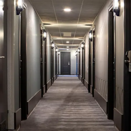 Hotel Mercure Castle Hill 4*