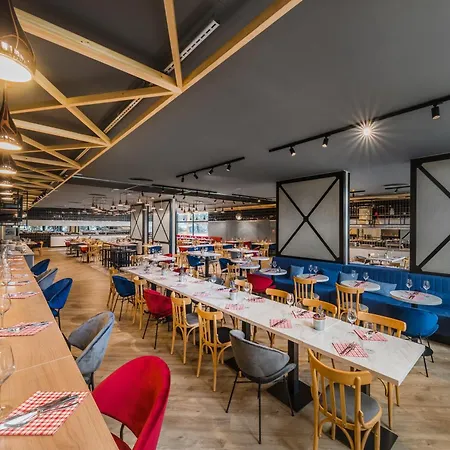 Mercure Castle Hill Hotel 4*