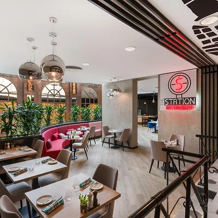 Hotel Mercure Castle Hill 4*