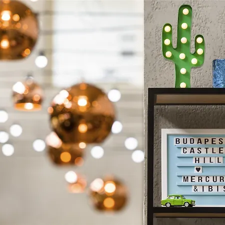 Mercure Castle Hill 4*