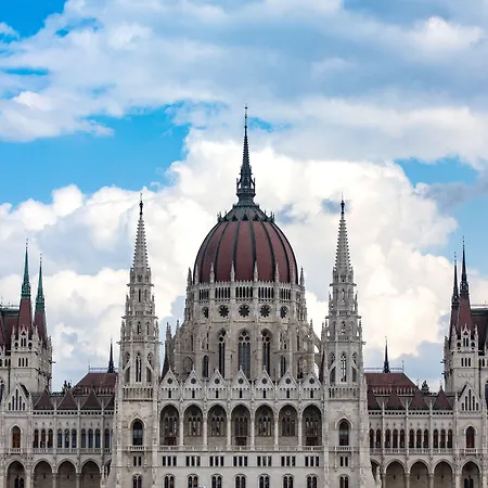 Mercure Castle Hill Hotel 4*