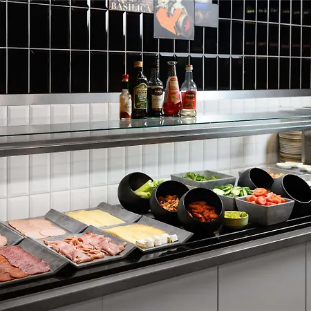 Hotel Mercure Castle Hill 4*