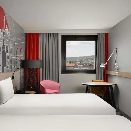 Mercure Castle Hill Hotel