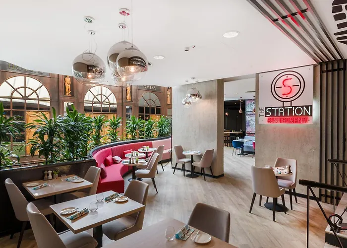 Mercure Castle Hill Szálloda