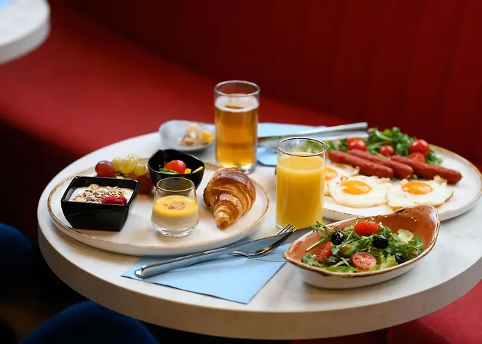 Mercure Castle Hill 4*