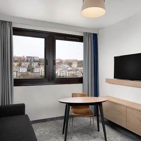 ホテル Mercure Castle Hill 4*